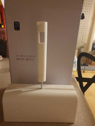 [생활공작소] 테이프클리너 본체+거치대+리필+리필6개 — 5점을 준 리뷰어가 2020년 10월 올린 사용 사진