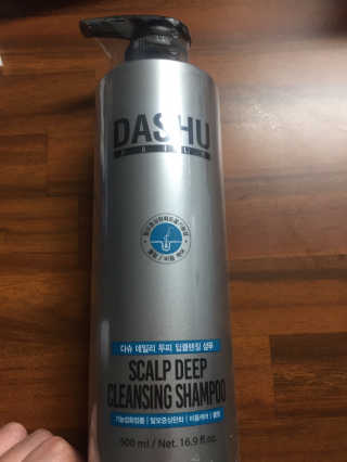 다슈코리아 다슈 데일리 두피 딥 클렌징 샴푸 500ml — 4.5점을 준 리뷰어가 2020년 10월 올린 사용 사진