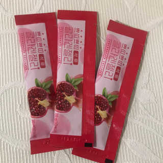 헬스업_쁘띠쁘띠석류콜라겐젤리_20g x 14포 — 5점을 준 리뷰어가 2020년 10월 올린 사용 사진