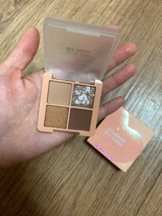 [블랙루즈] 크리스탈 하트 락 섀도우 4종 중 택1 — 4점을 준 리뷰어가 2020년 9월 올린 사용 사진