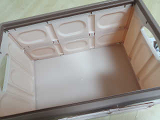 바네스데코 접이식 보관 정리 트렁크 베이지 하드케이스 리빙 박스 — 5점을 준 리뷰어가 2020년 7월 올린 사용 사진