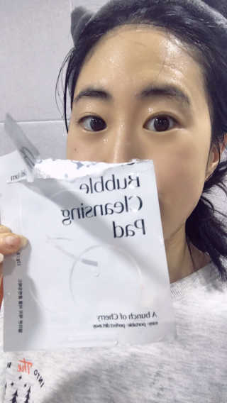 델라본 체리 버블 클렌징 패드 10ea — 5점을 준 리뷰어가 2020년 10월 올린 사용 사진