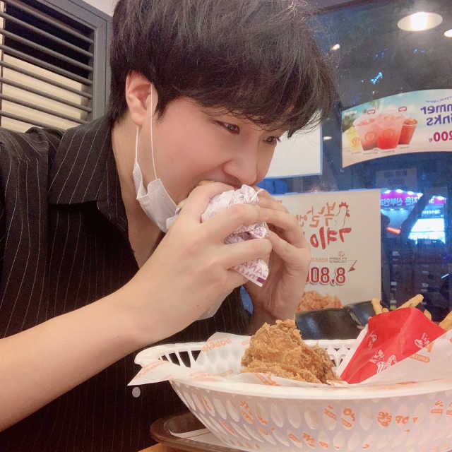 [파파이스 성남점] 신메뉴 안심버거 팩 리뷰 사진