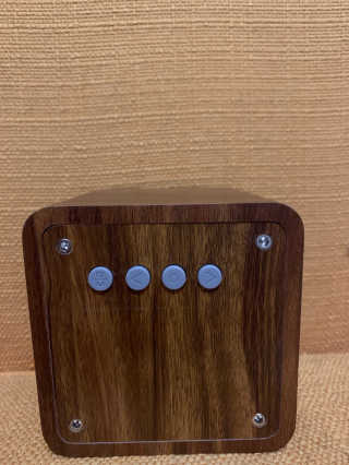 SEVIZ MINI10W 레트로 블루투스 스피커 — 1.5점을 준 리뷰어가 2020년 9월 올린 사용 사진