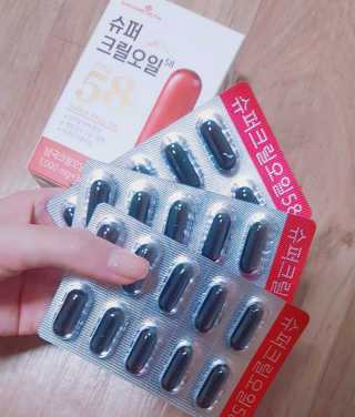 메이준뉴트리 슈퍼 크릴 오일58 1000mg x 30캡슐 — 5점을 준 리뷰어가 2020년 5월 올린 사용 사진