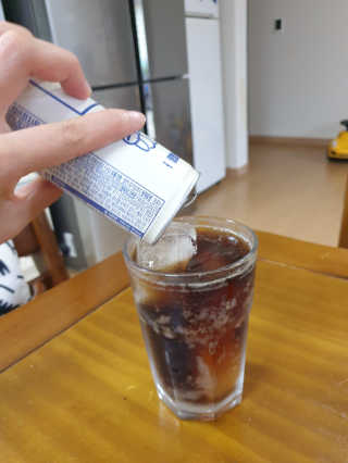 일화 No 슈가0Kcal 스테비아 톡별콜라 콤보팩 250mlX30 캔 — 5점을 준 리뷰어가 2020년 7월 올린 사용 사진