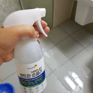 레나스 센트온  호클러 차아염소산수 살균소독제 — 5점을 준 리뷰어가 2020년 6월 올린 사용 사진