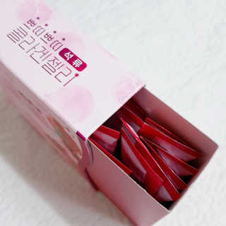 헬스업_쁘띠쁘띠석류콜라겐젤리_20g x 14포 — 5점을 준 리뷰어가 2020년 7월 올린 사용 사진