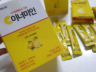 이너미인 VITAMIN-C 700 — 5점을 준 리뷰어가 2020년 9월 올린 사용 사진