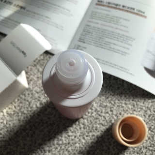 어글리프루프 에센스 스탑디어글리 레드모먼트 에센스 120ml — 5점을 준 리뷰어가 2020년 10월 올린 사용 사진