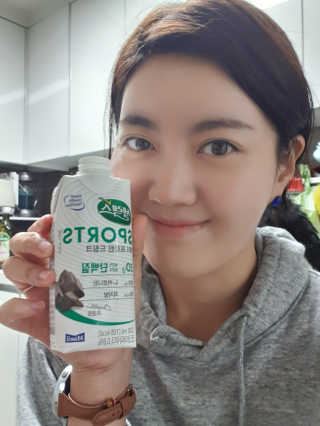 셀렉스스포츠 셀렉스 스포츠 드링크 초콜릿 _ 330ml x 12팩 — 5점을 준 리뷰어가 2020년 11월 올린 사용 사진