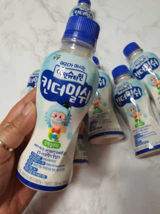 남양유업 [ 아인슈타인 ] 머리가 마시는 아인슈타인 킨더밀쉬 — 5점을 준 리뷰어가 2020년 7월 올린 사용 사진