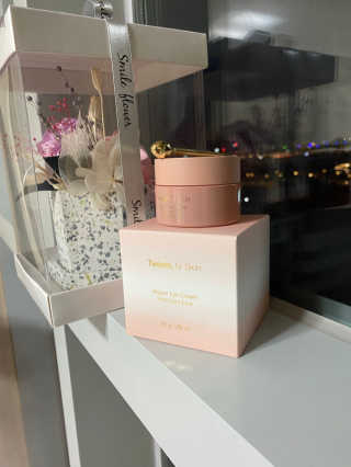 Tween.Ty Skin 트웬티스킨 리페어 아이크림 프리미엄 라인 — 4.5점을 준 리뷰어가 2020년 12월 올린 사용 사진