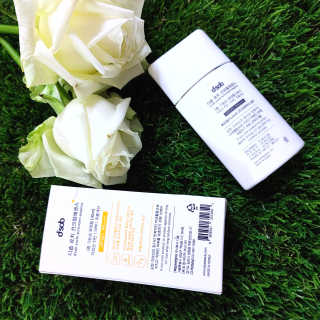 디솝 요치선크림 에센스 — 5점을 준 리뷰어가 2020년 7월 올린 사용 사진