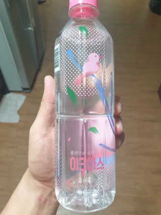 아쿠아스 플레이버워터 ★[아쿠아스] 복숭아 플레이버워터 1BOX 20개입★ — 5점을 준 리뷰어가 2020년 6월 올린 사용 사진