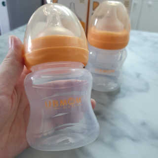 유비맘 신생아젖병 120ml 트리플팩_ 젖꼭지 포함 — 5점을 준 리뷰어가 2020년 6월 올린 사용 사진