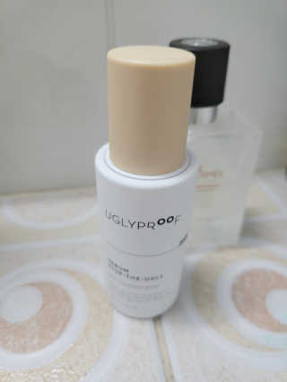 어글리프루프 세럼 스탑디어글리 딥 컨템플레이션 30ml — 5점을 준 리뷰어가 2020년 12월 올린 사용 사진