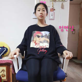 바네스데코 메모리폼 라텍스 등받이 날개쿠션 — 5점을 준 리뷰어가 2020년 4월 올린 사용 사진