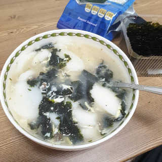 [중소기업유통센터 X 우수소상공인] 파도식품 식탁김 15g 15봉 — 4점을 준 리뷰어가 2020년 12월 올린 사용 사진