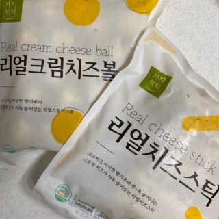 가치식탁 리얼치즈스틱, 리얼크림치즈볼 — 5점을 준 리뷰어가 2020년 6월 올린 사용 사진