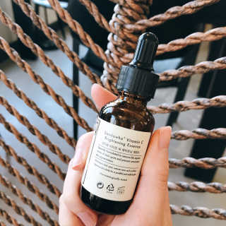 [스킨큐어] 산다화 비타민C 화이트닝 에센스 30ml — 4점을 준 리뷰어가 2020년 4월 올린 사용 사진