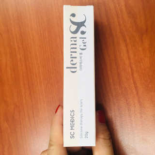 derma SC-Gel 더마에스씨 겔 20g — 4.5점을 준 리뷰어가 2020년 5월 올린 사용 사진