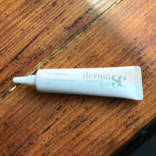 derma SC-Gel 더마에스씨 겔 20g — 4.5점을 준 리뷰어가 2020년 5월 올린 사용 사진