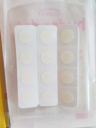 엘라밴드 하이드로 도트 스팟패치 12mm, 10mm — 5점을 준 리뷰어가 2020년 8월 올린 사용 사진
