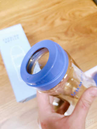 유비맘 PPSU 젖병 노꼭지_260ml_컬러 랜덤 발송 — 5점을 준 리뷰어가 2020년 10월 올린 사용 사진
