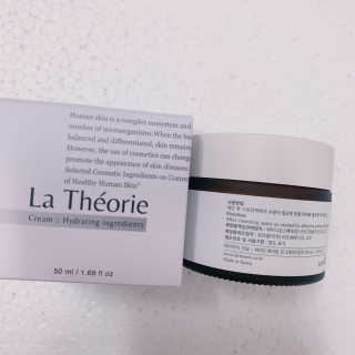 La Theorie Hydrating Ingredients | 하이드레이팅 인그레이디언츠 — 5점을 준 리뷰어가 2020년 4월 올린 사용 사진