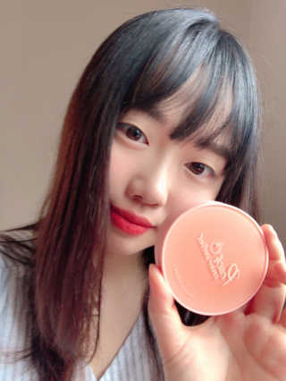 [블랙루즈] 피치 커버 벨벳 쿠션 2종 중 택1 — 5점을 준 리뷰어가 2020년 7월 올린 사용 사진