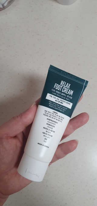 다슈코리아 다슈 데일리 릴렉스 풋크림 70ml — 5점을 준 리뷰어가 2020년 10월 올린 사용 사진