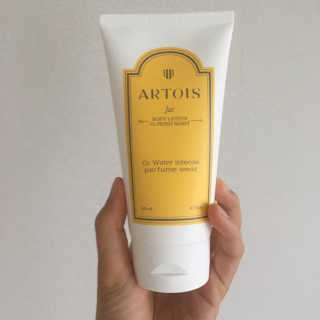 아르투아 ARTOIS 꽃밭에 누운듯 은은한 꽃향기, 아르투아 자르 바디로션 — 3.5점을 준 리뷰어가 2020년 7월 올린 사용 사진