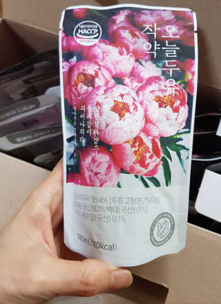 농사지음 약콩과 작두콩으로 만든 오늘두유 작약 — 5점을 준 리뷰어가 2020년 8월 올린 사용 사진