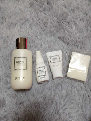 뷰니오 더마플러스 카밍 에멀전200ml — 5점을 준 리뷰어가 2020년 12월 올린 사용 사진
