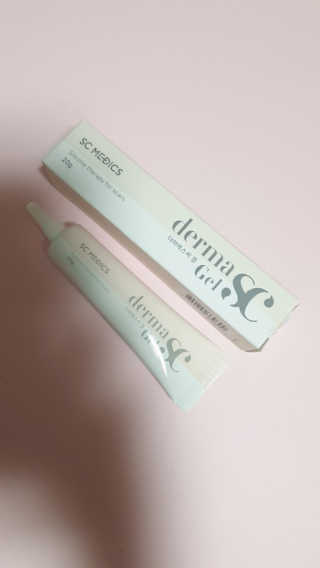 derma SC-Gel 더마에스씨 겔 20g — 5점을 준 리뷰어가 2020년 4월 올린 사용 사진