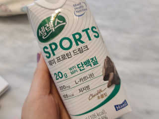 셀렉스스포츠 셀렉스 스포츠 드링크 초콜릿 _ 330ml x 12팩 — 5점을 준 리뷰어가 2020년 11월 올린 사용 사진