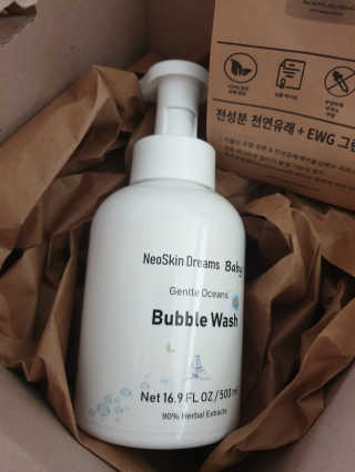 네오스킨 버블 워시 바스 앤 샴푸 — 3점을 준 리뷰어가 2020년 5월 올린 사용 사진