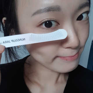 닥터존스킨 눈썹자라 — 5점을 준 리뷰어가 2020년 8월 올린 사용 사진