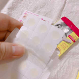 엘라밴드 하이드로 도트 스팟패치 12mm, 티트리 — 4점을 준 리뷰어가 2020년 8월 올린 사용 사진