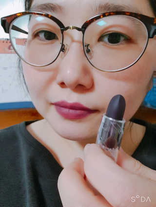 셀프코딩 코드 레드 소프트 립스틱 — 5점을 준 리뷰어가 2020년 7월 올린 사용 사진