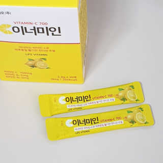 이너미인 VITAMIN-C 700 — 4.5점을 준 리뷰어가 2020년 10월 올린 사용 사진