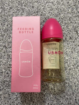유비맘 PPSU 젖병 노꼭지_260ml_컬러 랜덤 발송 — 5점을 준 리뷰어가 2020년 10월 올린 사용 사진