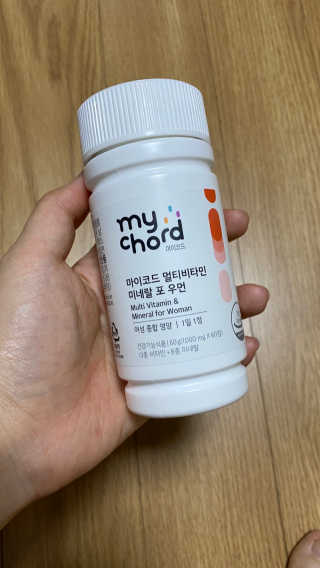 JW중외제약 마이코드 멀티비타민미네랄 포 우먼 — 5점을 준 리뷰어가 2020년 7월 올린 사용 사진