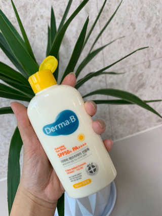 더마비 에브리데이 선블록 SPF50+PA++++ — 5점을 준 리뷰어가 2020년 4월 올린 사용 사진