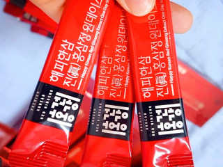 홍건강 해피한삼 진 홍삼정 원데이스틱 10g x 30포 — 5점을 준 리뷰어가 2020년 5월 올린 사용 사진