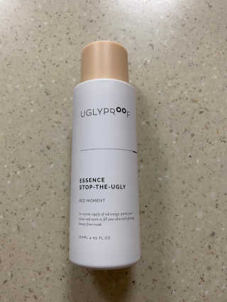 어글리프루프 에센스 스탑디어글리 레드모먼트 에센스 120ml — 3.5점을 준 리뷰어가 2020년 8월 올린 사용 사진