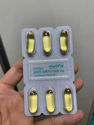 JW중외제약 마이코드 알티지 오메가3 1000 mg — 4.5점을 준 리뷰어가 2020년 9월 올린 사용 사진