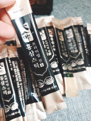 헬스업_천명진프리미엄홍삼스틱_10ml x 30포 — 5점을 준 리뷰어가 2020년 9월 올린 사용 사진
