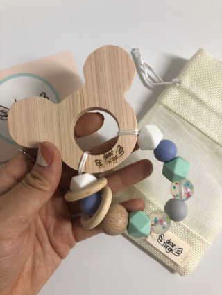 디어랑쥬 친환경 편백나무 원목 치발기 겸 딸랑이_미키 — 5점을 준 리뷰어가 2020년 5월 올린 사용 사진